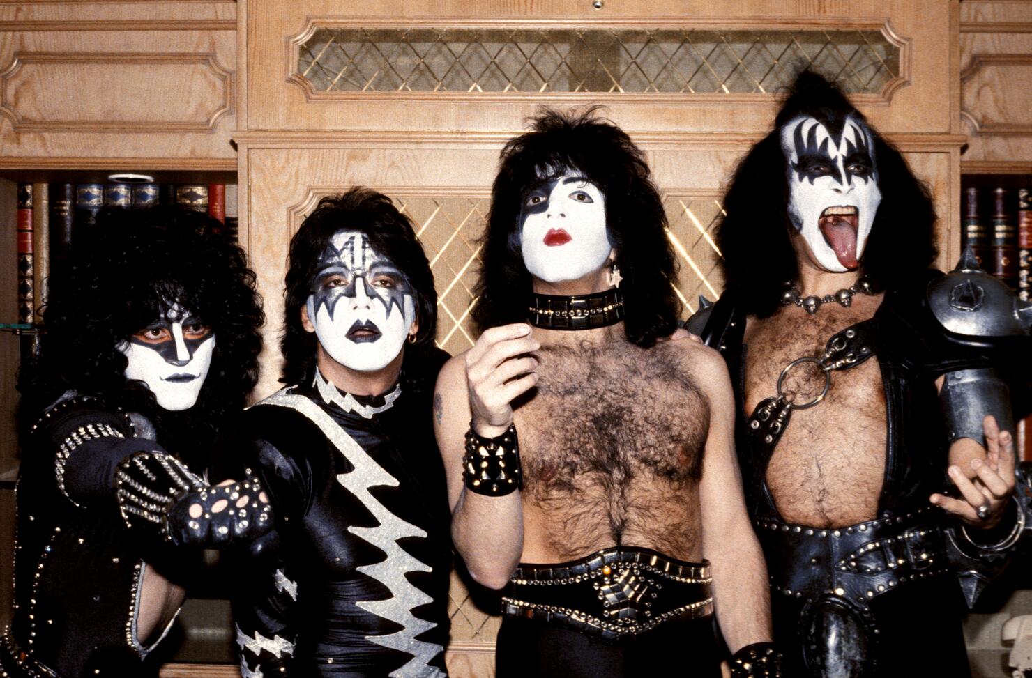 Photo of Paul STANLEY and KISS and Gene SIMMONS and Ace FREHLEY and Eric CARR