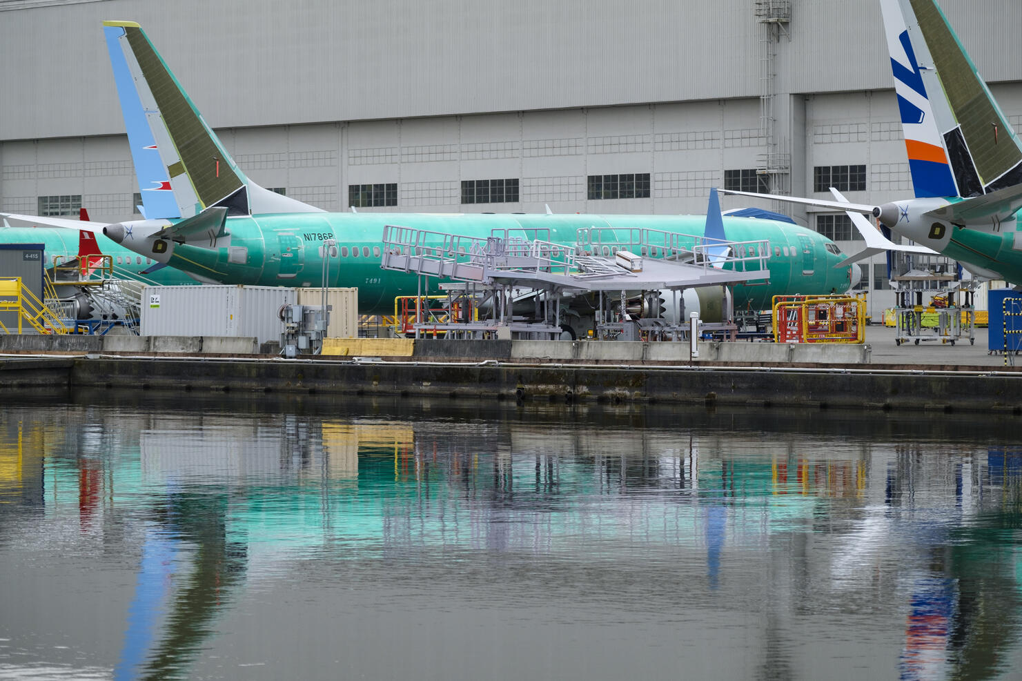 Boeing will keep building new 737 Max planes 