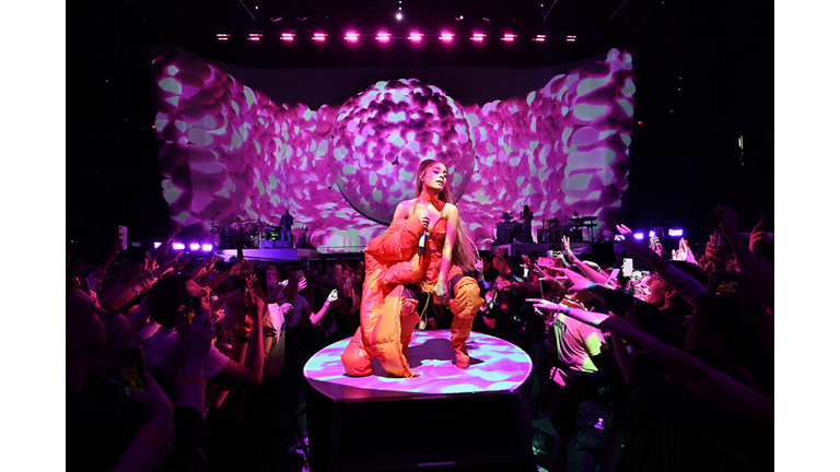 Opening Night  - Ariana Grande Sweetener World Tour