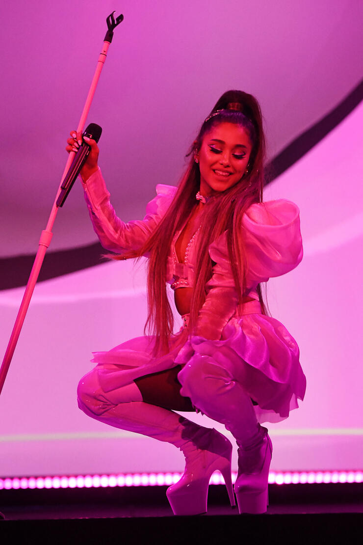 Ariana Grandes Sweetener Tour Kicks Off Iheartradio