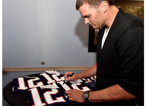 Tom Brady charges a lot of $ to sign stuff
