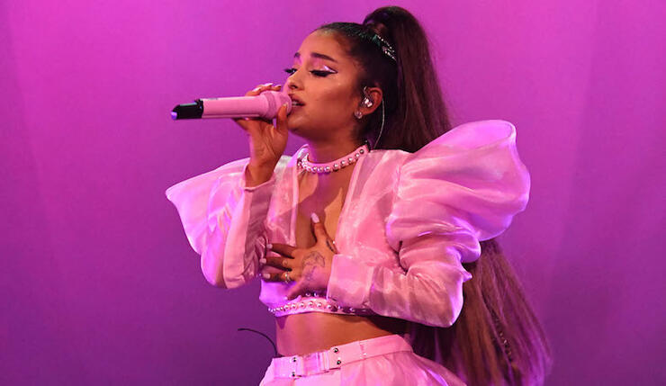 2 Chainz Joins Ariana Grande In Boston To Perform Rule The