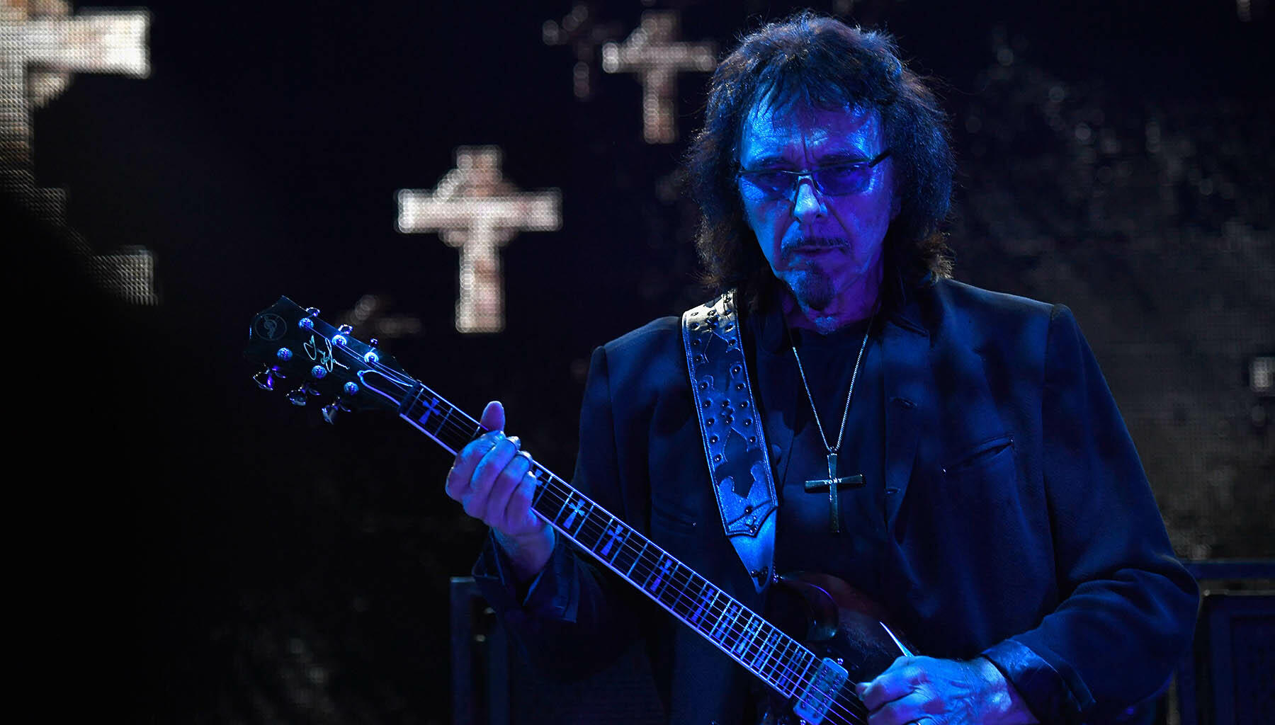 Being Mislabeled As Satanic 'Helped' Black Sabbath, Tony Iommi Says ...