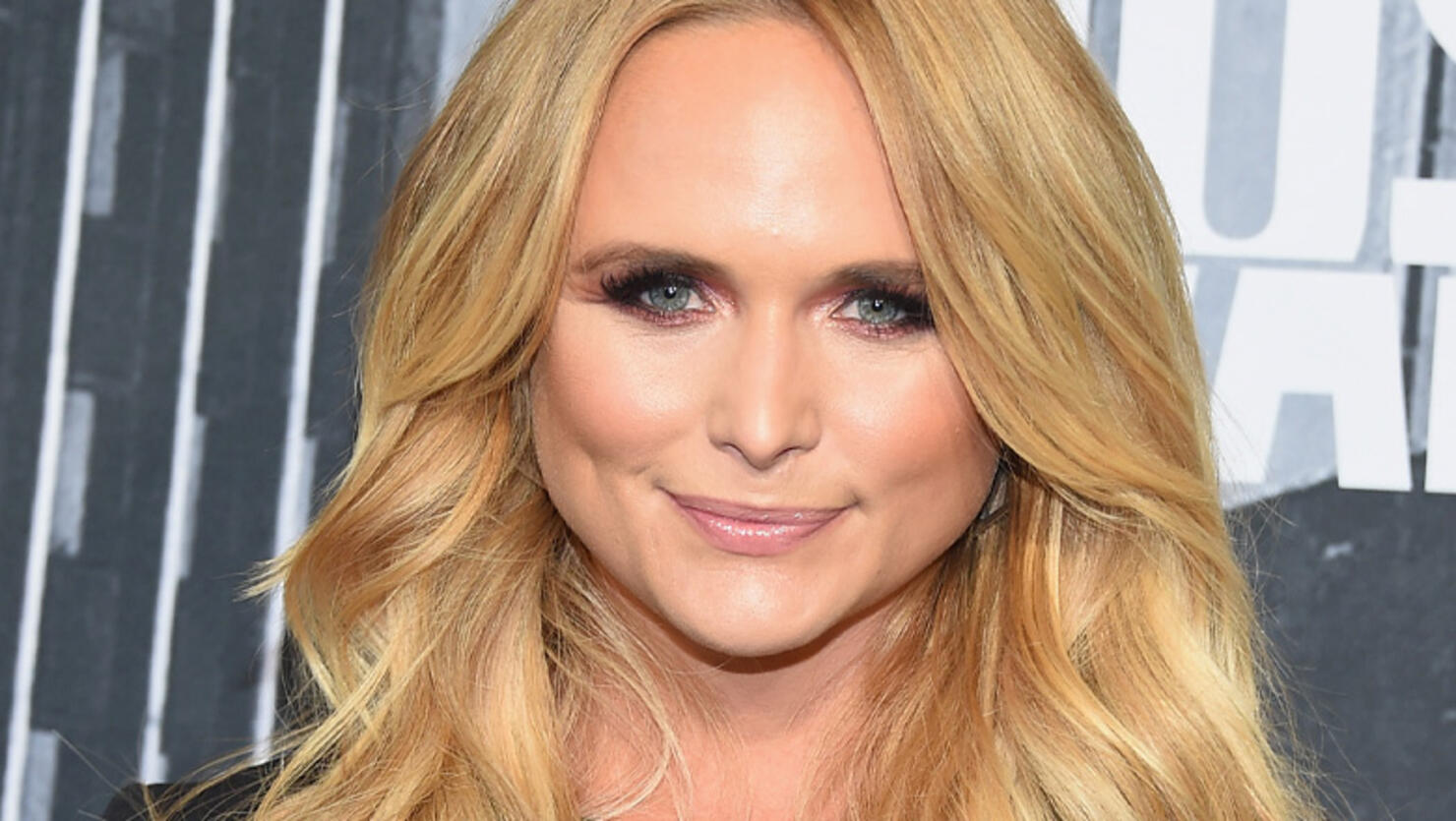 Miranda Lambert's 'Little Red Wagon’ Contest Is Cooler Than Concert ...