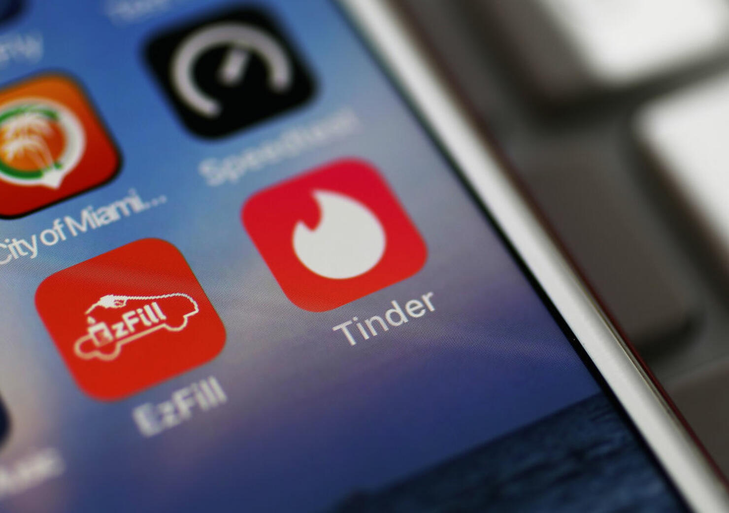 Tinder Introduces Tool to Verify Users' Heights on App iHeart