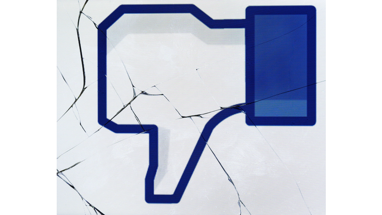 FRANCE-TECHNOLOGY-INTERNET-FACEBOOK-LOGO