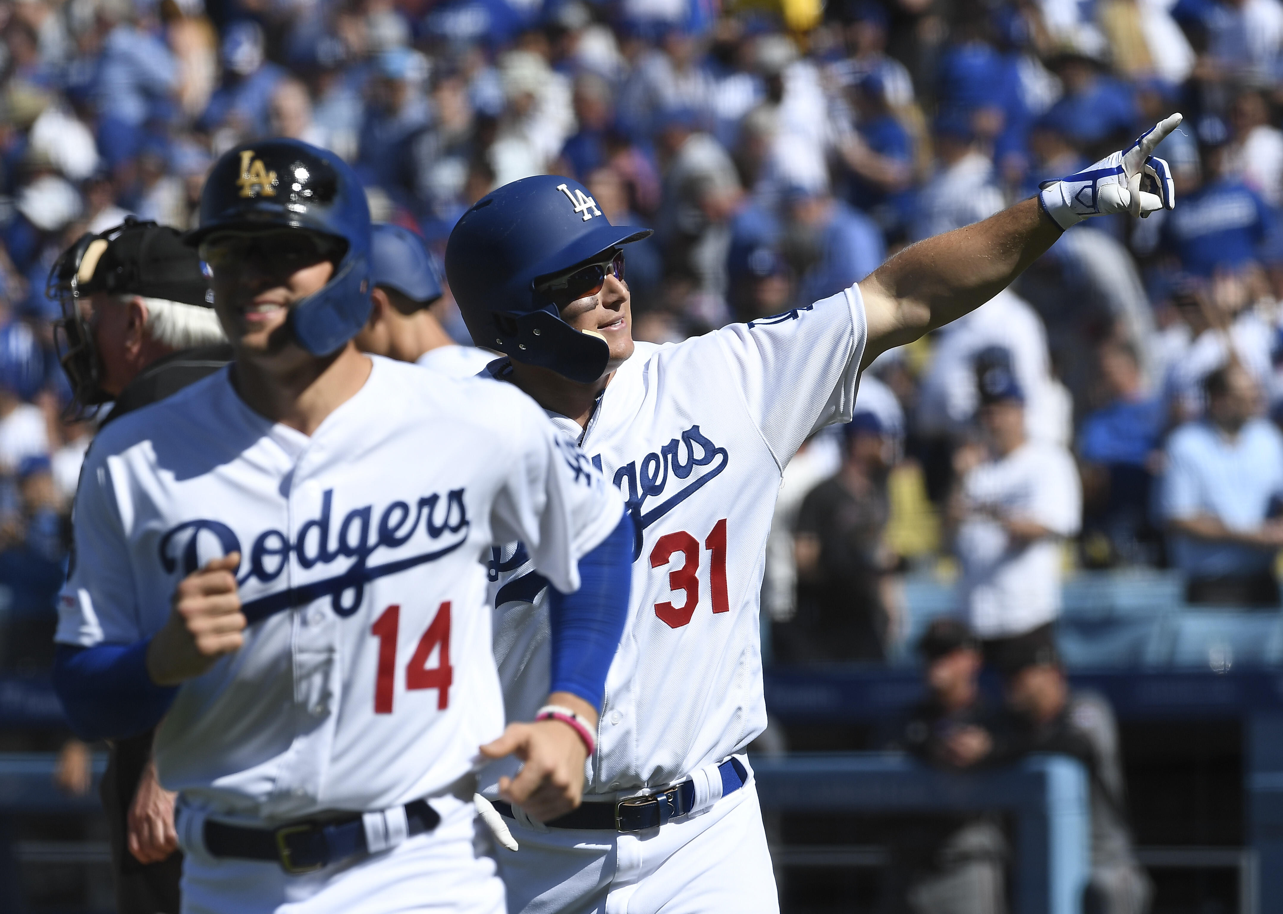 Bad Bunny Ft Dodgers 