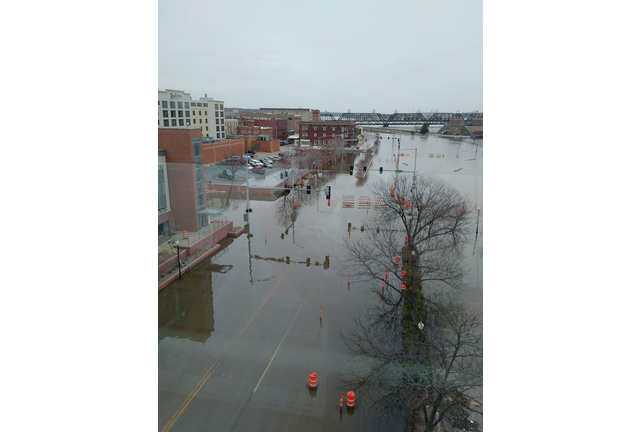 Downtown Davenport flooding from reddit.com/Iowa