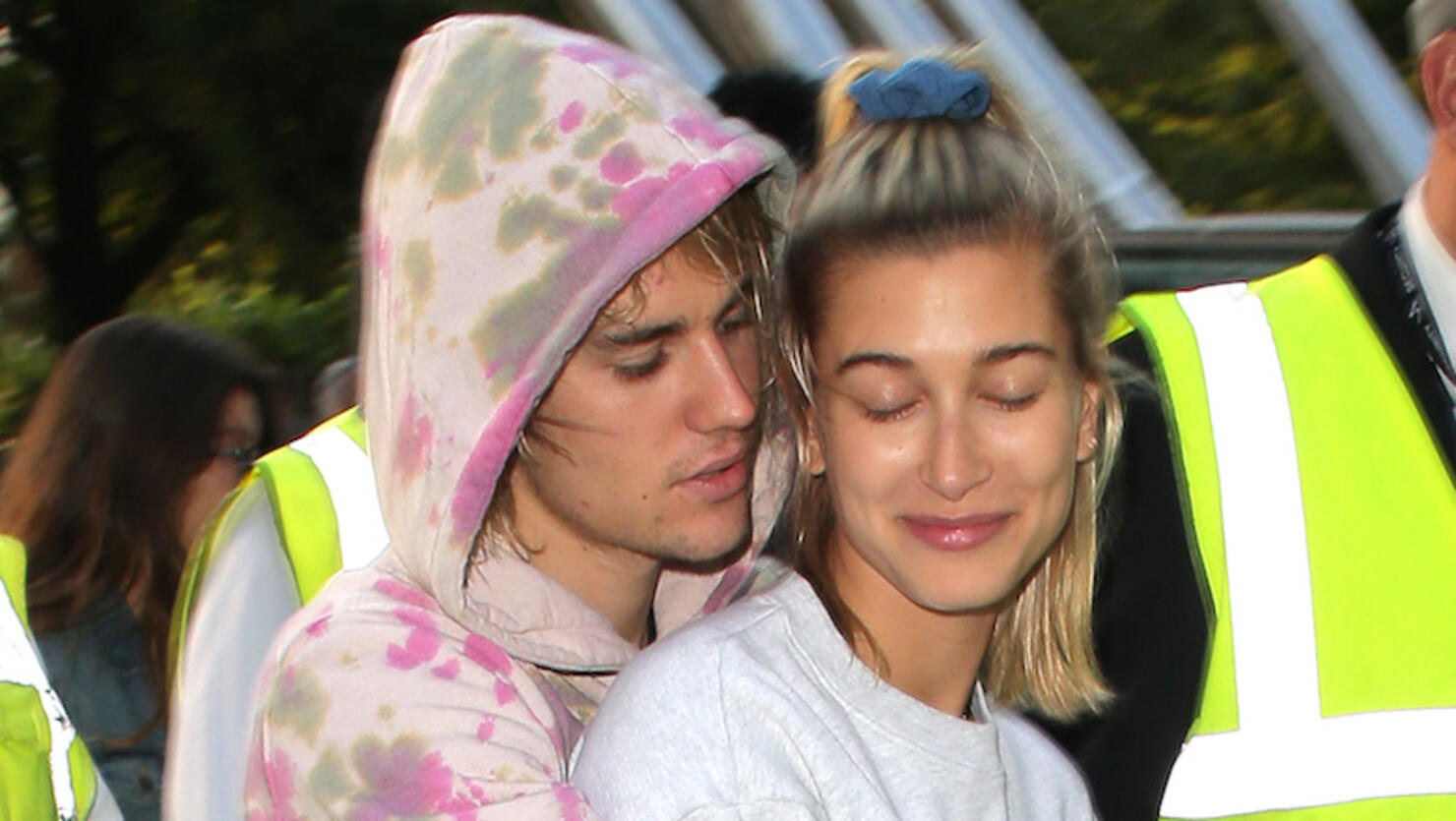 Justin Bieber's Poem For Hailey Baldwin Will Leave You In Tears (Of Joy ...