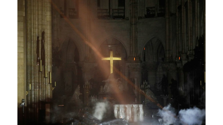 TOPSHOT-FRANCE-FIRE-NOTRE DAME