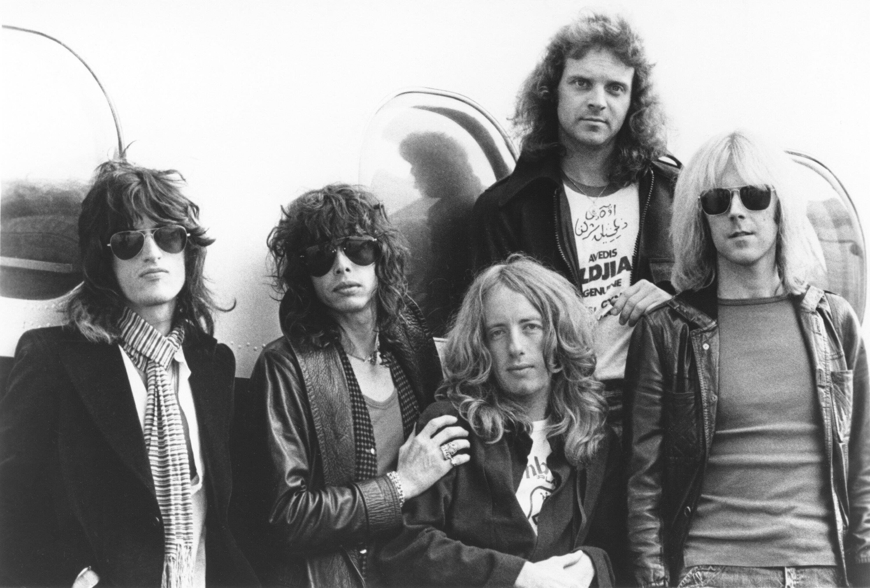 23 Things You Might Not Know About Aerosmith S Get A Grip Iheartradio