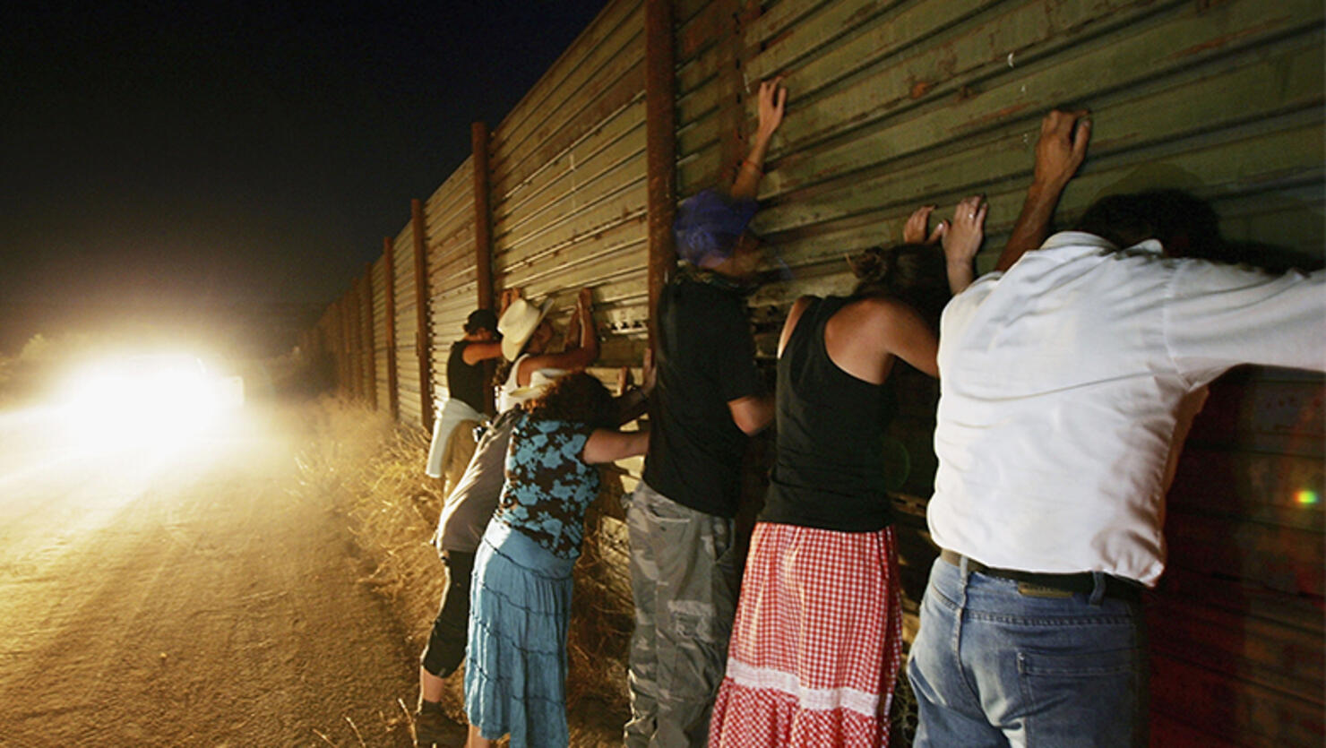 Minutemen Break-Away Group Patrols California-Mexico Border