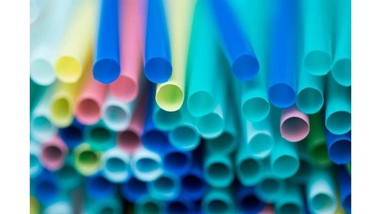 Straws-on-Request Law Begins in Los Angeles