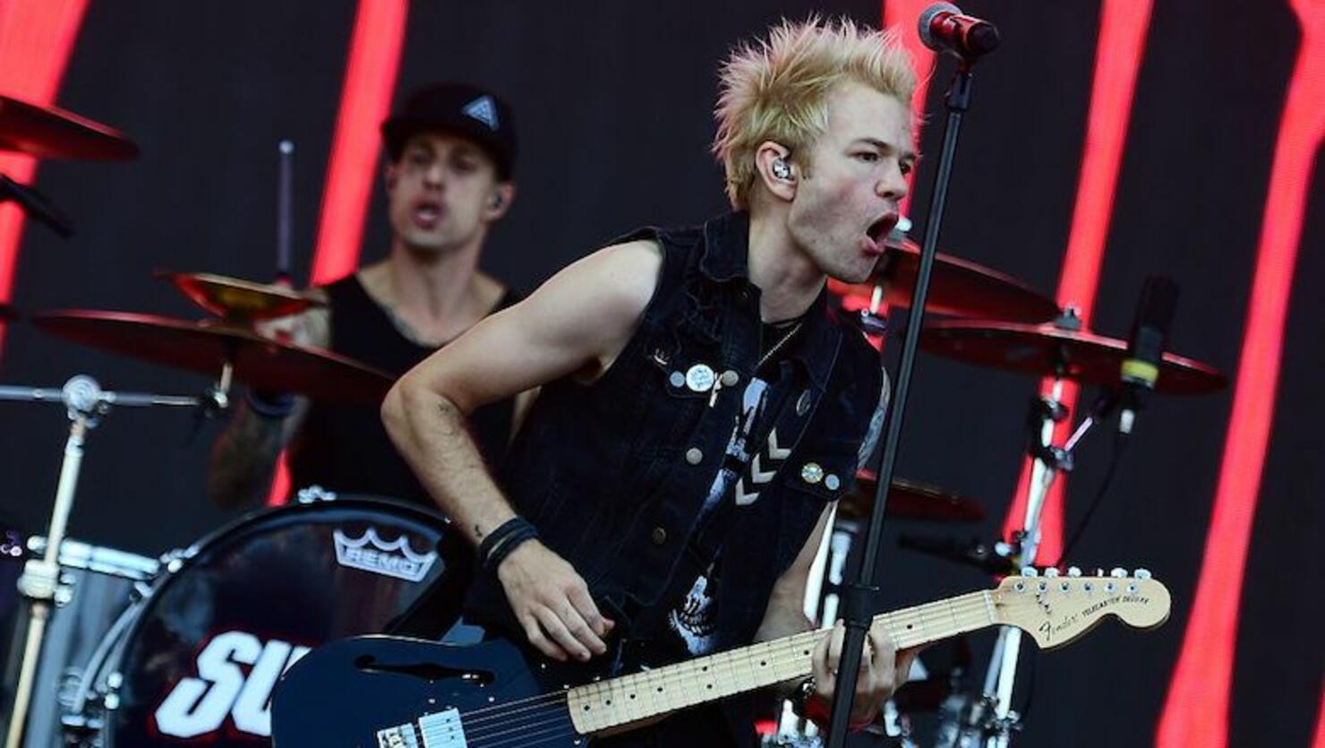 Watch Sum 41's Vulnerable New Acoustic Performances