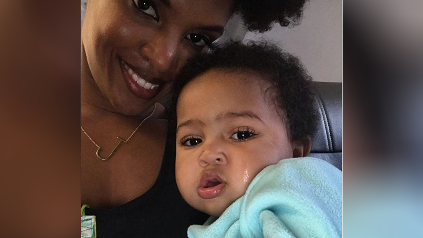 American Airlines crew and passengers praised for helping save 11-month old baby
