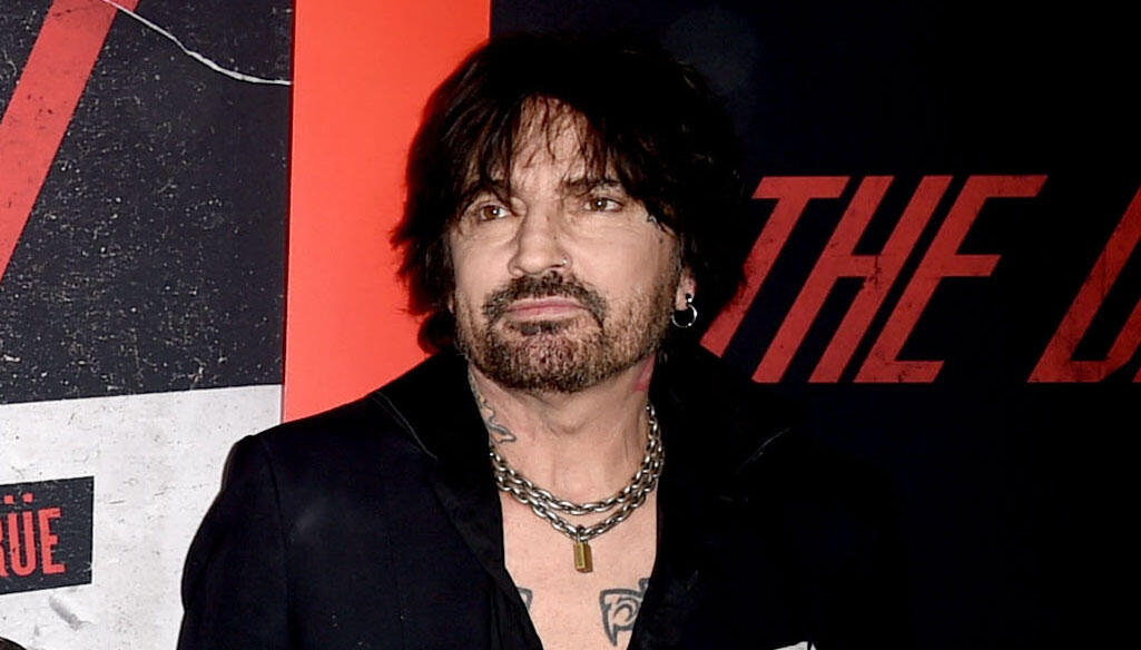 Tommy Lee Emphasizes Terrible Human Cost Of Motley Crue S 80s Lifestyle Iheartradio