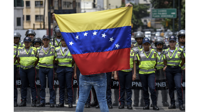 VENEZUELA-POLITICS-CRISIS-REFERENDUM-OPPOSITION