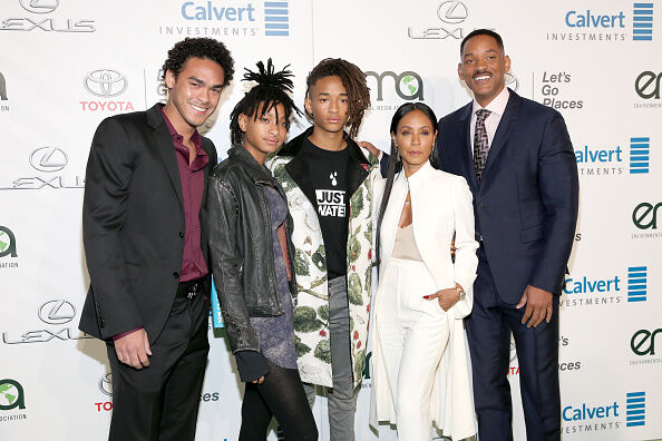 Environmental Media Association Hosts Its 26th Annual EMA Awards Presented By Toyota, Lexus And Calvert - Red Carpet