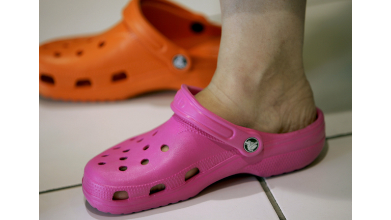 Crocs Shoes Increasingly Popular Amongst Trendy Israelis