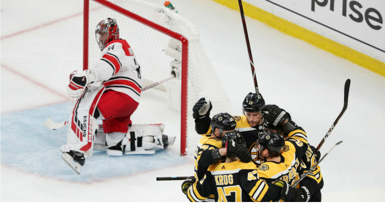 Carolina Hurricanes v Boston Bruins - Game One (Adam Glanzman/Getty Images)