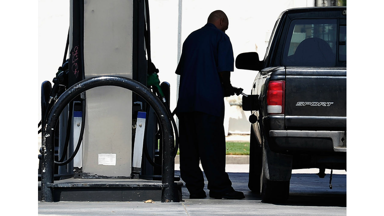 Holiday Travelers Benefit As Gas Prices Continue To Fall
