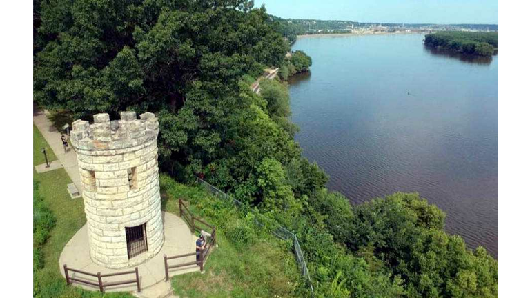 Photo Julien Dubuque Monument City of Dubuque