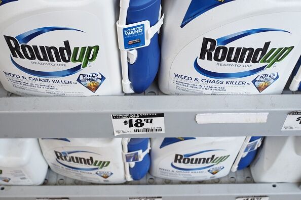 Couple with cancer get $2 billion from Monsanto