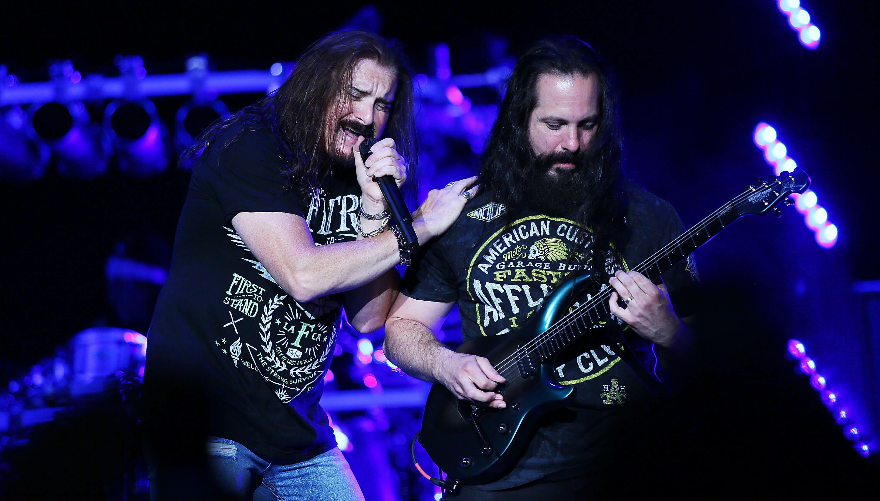 Джон петруччи. Dream Theater distance over time. Dream Theater Live Scenes from New York. James Labrie and John Petrucci.