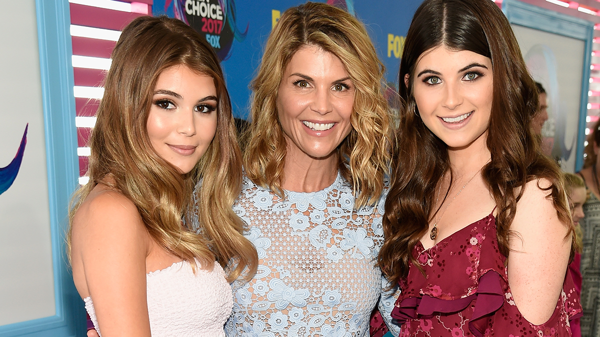 Lori Loughlin Thinks She's Being Penalized In Scam Because She's Famous - Thumbnail Image