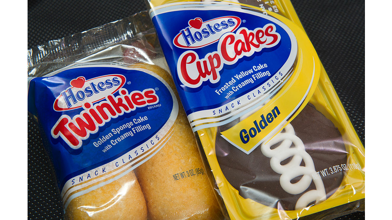 A photo of a twin pack of Hostess Twinki
