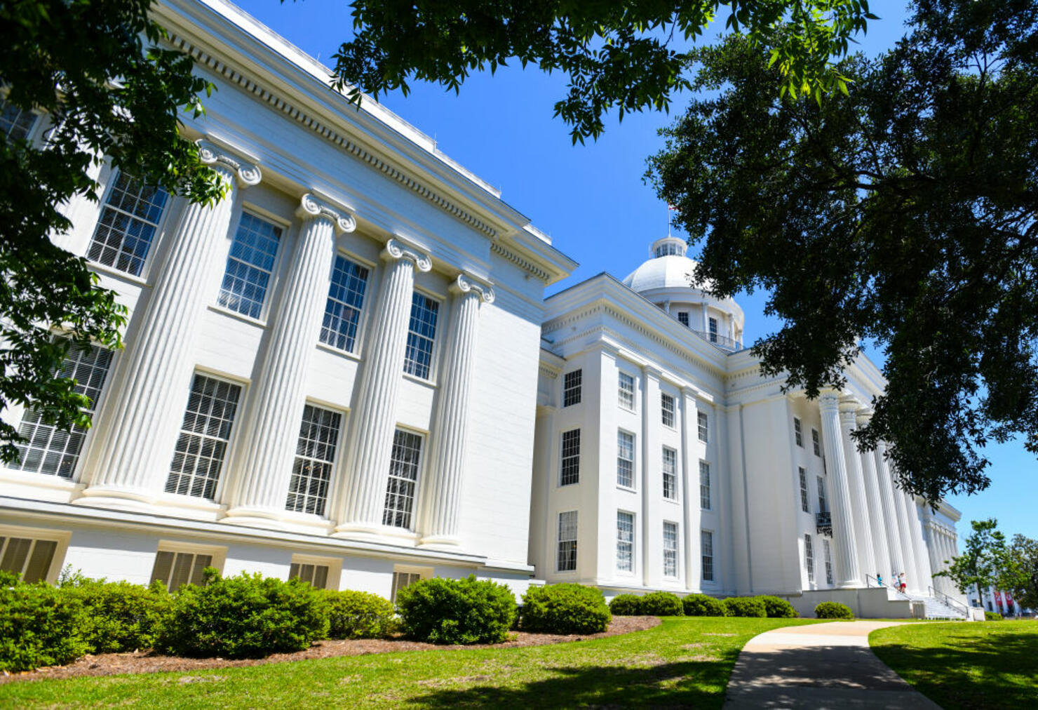 Alabama Lawmakers Vote To Ban Abortion Within State