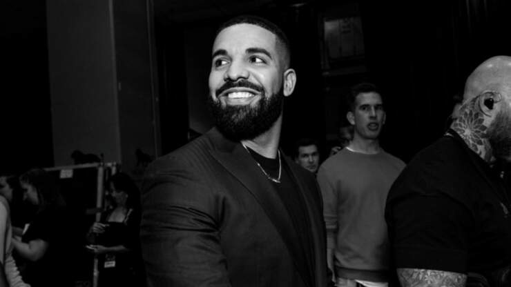 Drake's Thirst Trap Is Your Clickbait Of The Day | 103.5 KISS FM | The ...