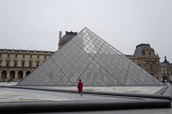 Architect IM Pei, who created the Pyramid of the Louvre, died.