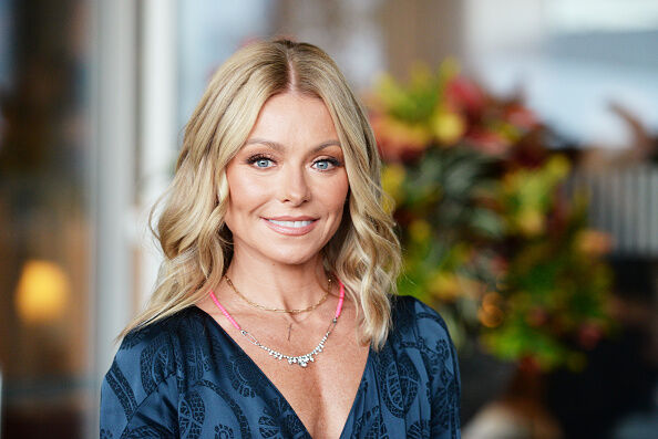 Kelly Ripa's hatred of The Bachelor continues.