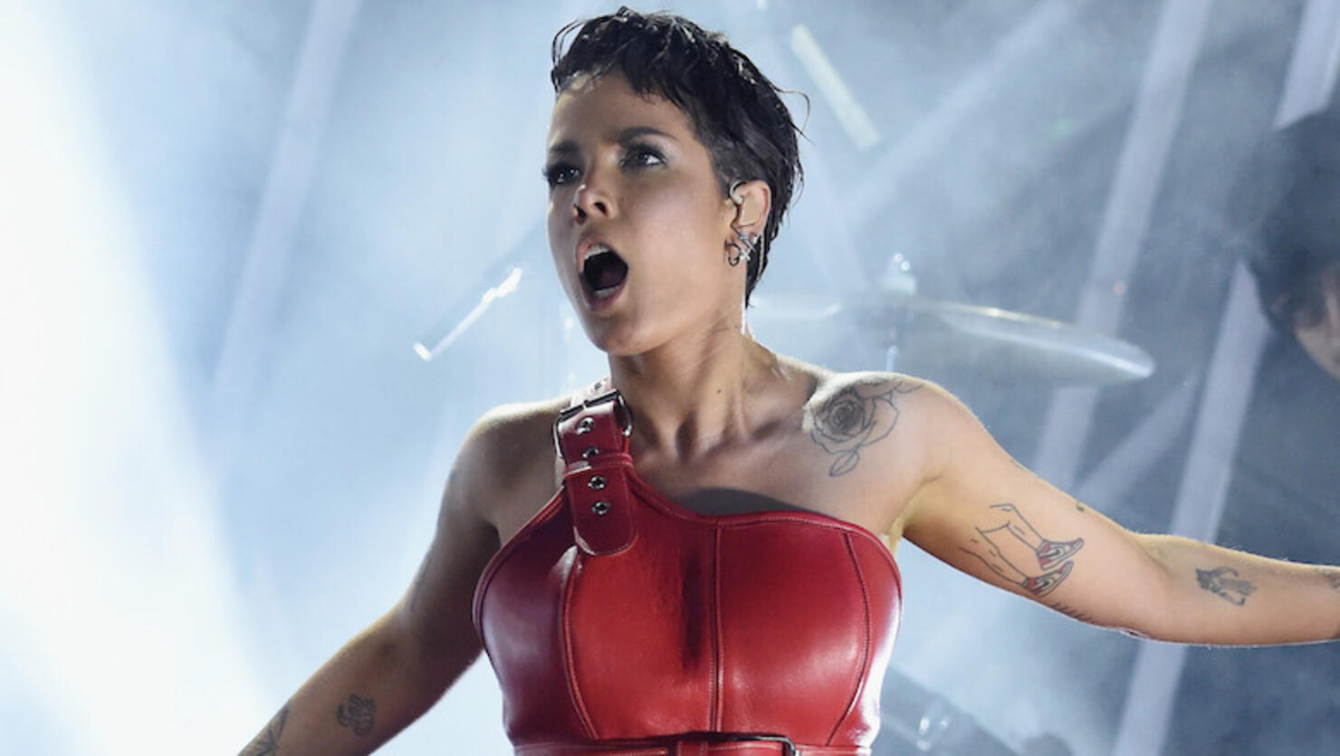 Halsey Delivers Explosive First Live Performance Of 'Nightmare': Watch