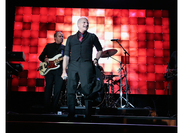 David Lee Roth wants to play Vegas!