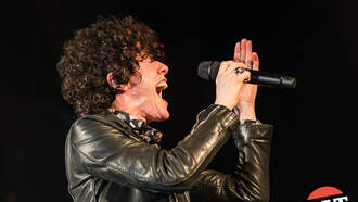 LP at Showbox SoDo with Lauren Ruth