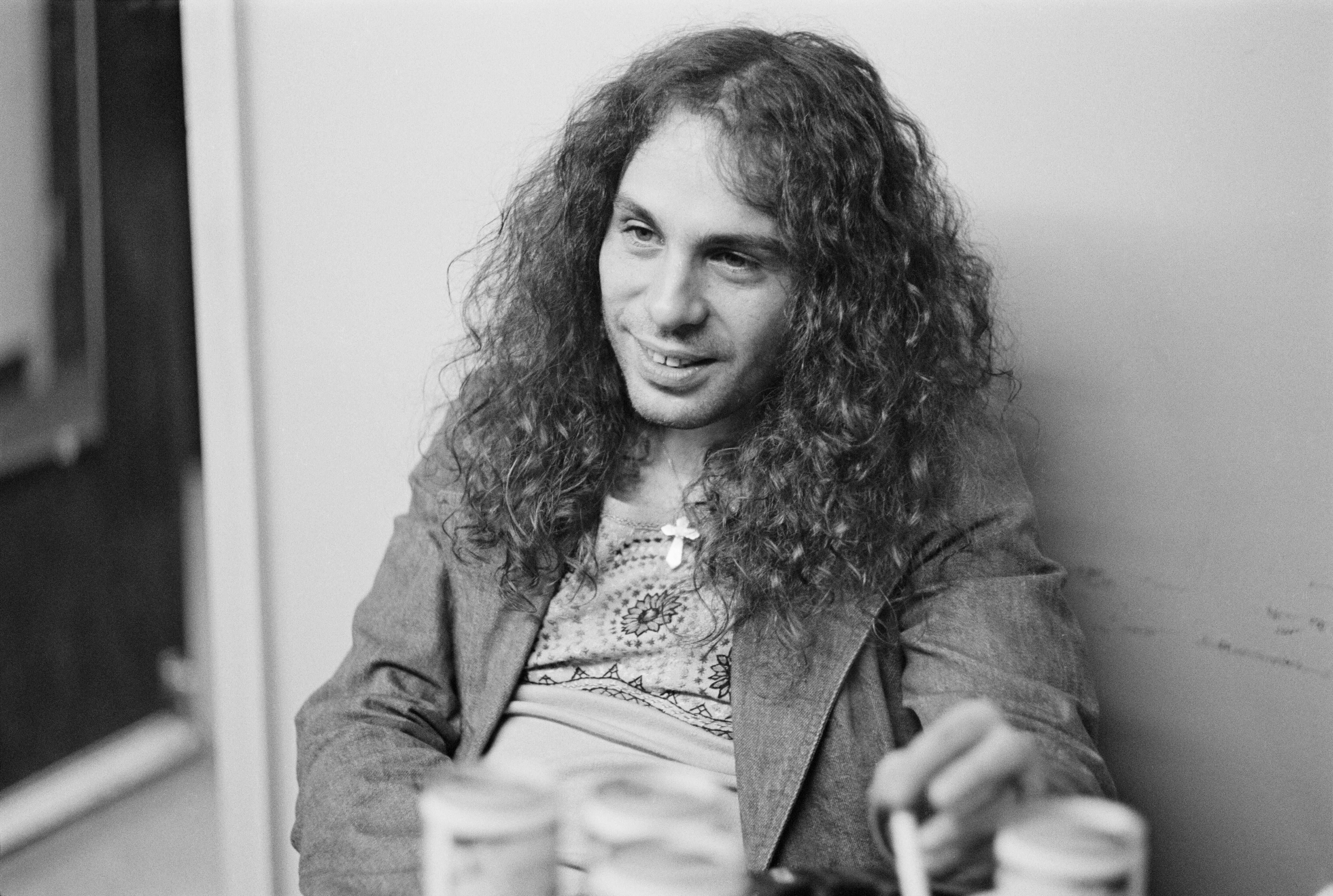 Dio. Ронни Джеймс дио молодой. Ронни Джеймс дио в молодости. Ronnie James Dio в молодости. Ronnie James Dio молодой.