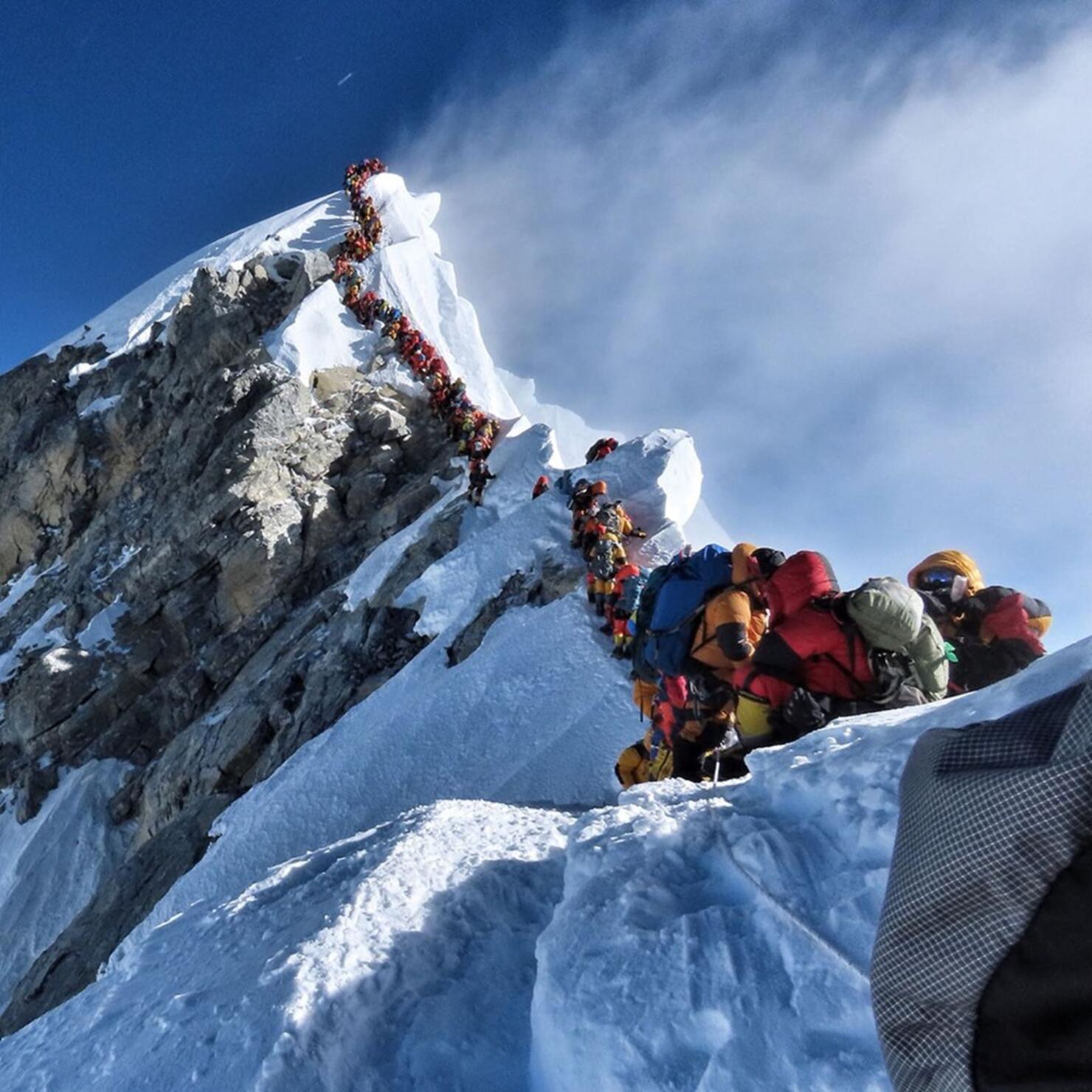 Mount everest climbers stuck in traffic jam as three people died