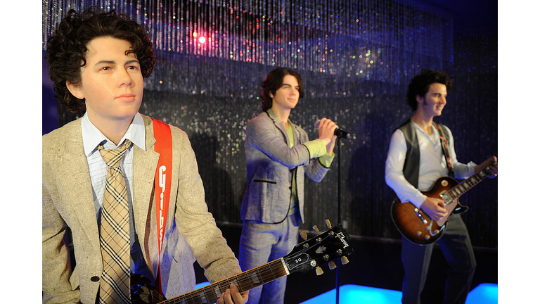 Nick, Joe and Kevin (L to R), the Jonas