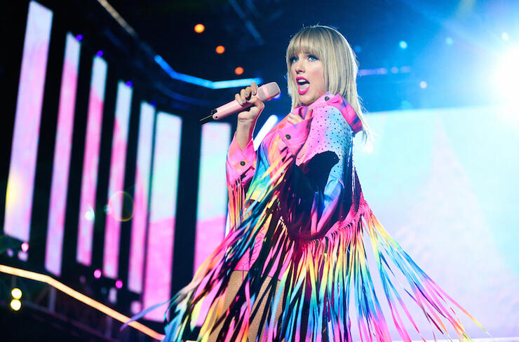 Taylor Swift Helped Celebrate Pride Month At 2019