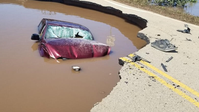 Oklahoma Driver Goes Around Roadblocks, Get Stuck In Sinkhole - Thumbnail Image