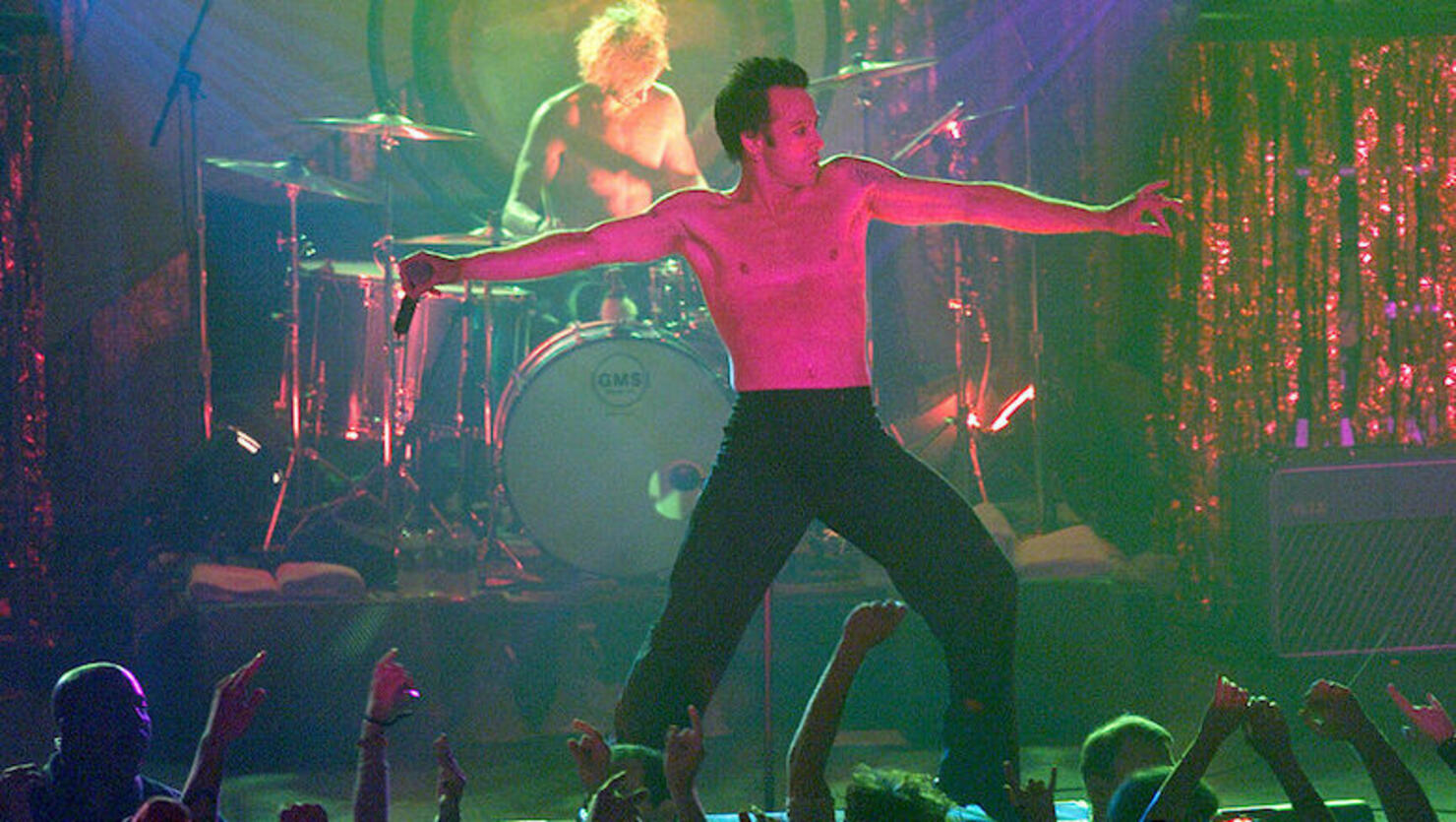 Scott Weiland of Stone Temple Pilots (STP)