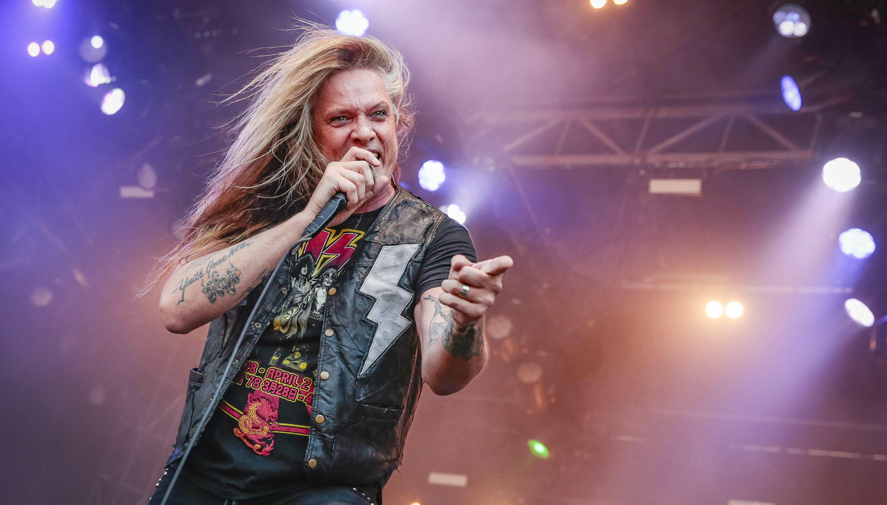 Sebastian Bach Invites Skid Row To Join Him On Anniversary Tour