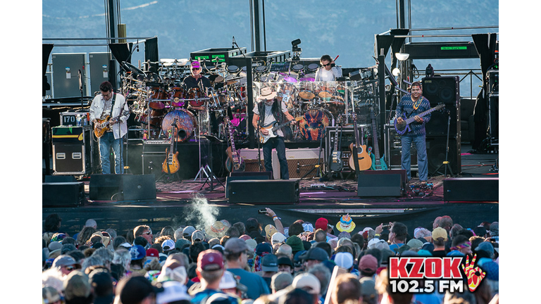 Deaad and Company performs at The Gorge Amphitheatre