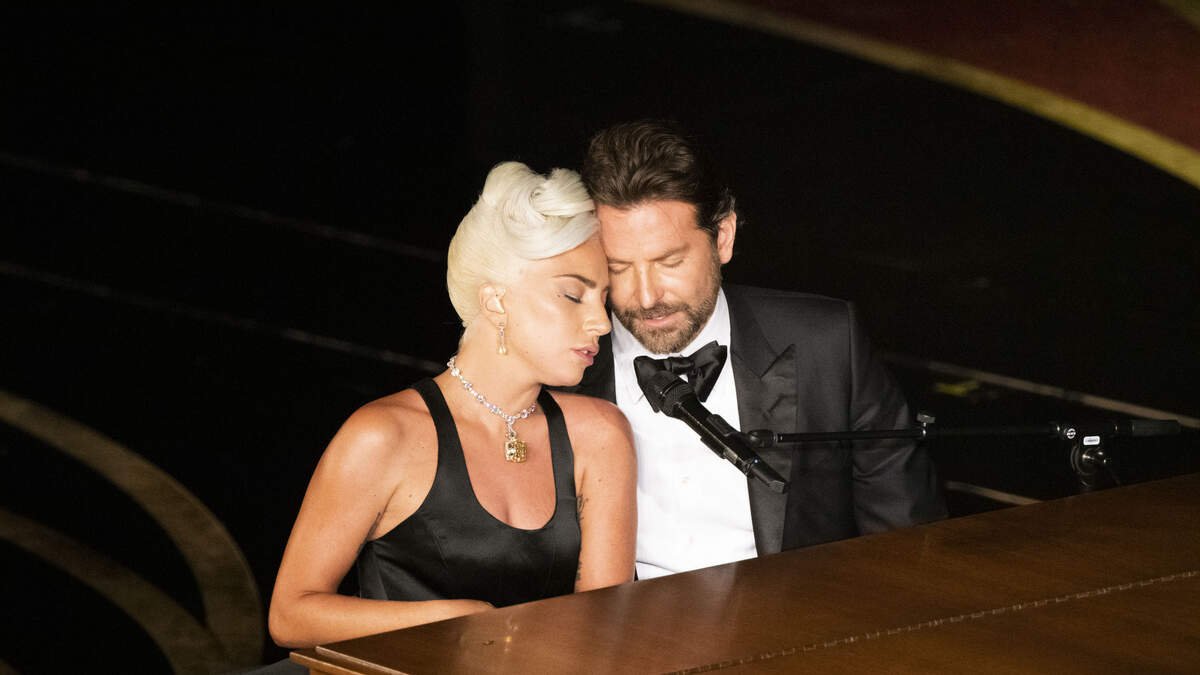 Lady Gaga Romance Rumors 'Didn't Help' Bradley Cooper's Relationship