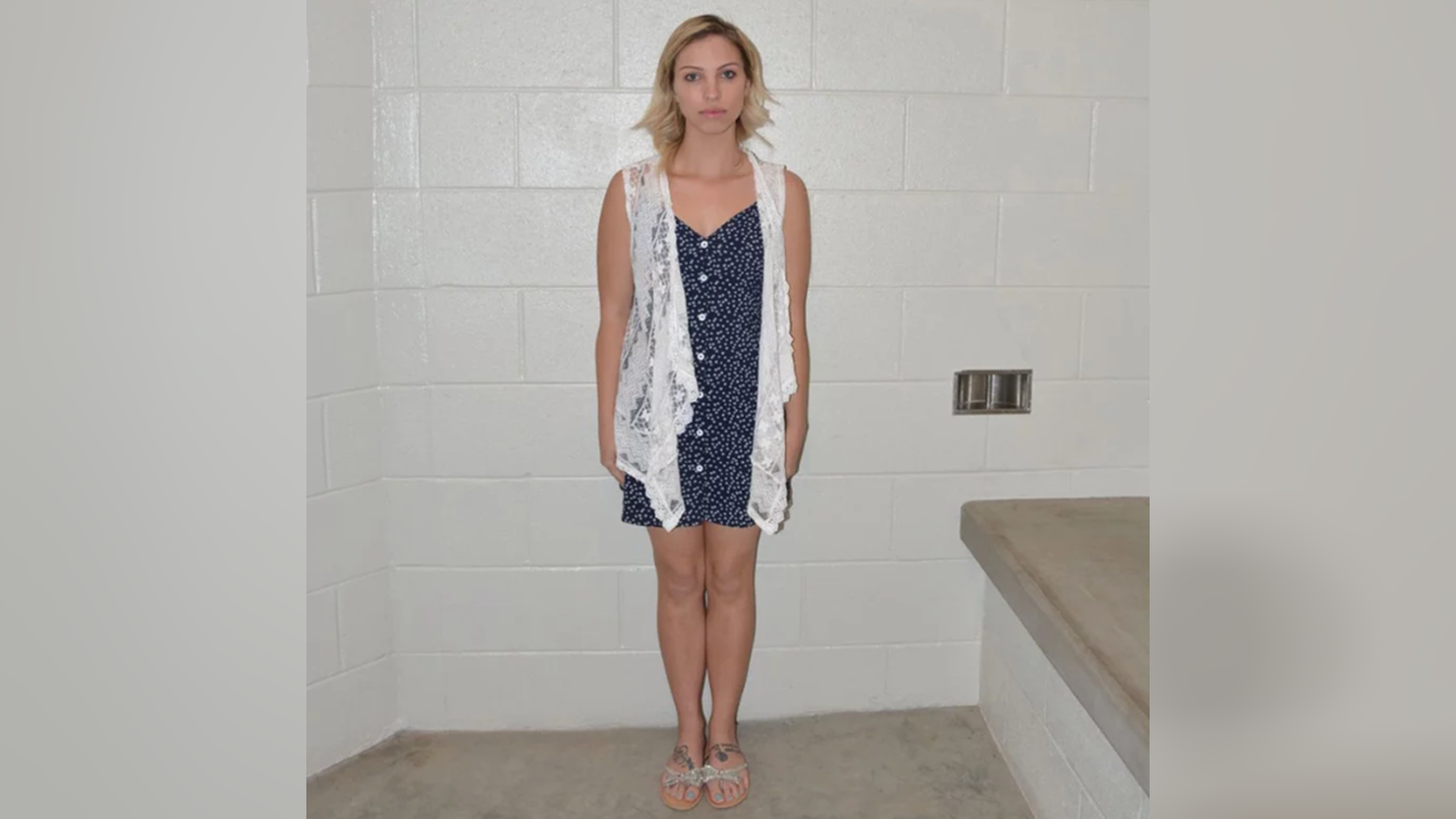 Ariz. Teacher Who Texted 6th-Grade Boy 'I Want You Every Day' Pleads Guilty to Molesting Him