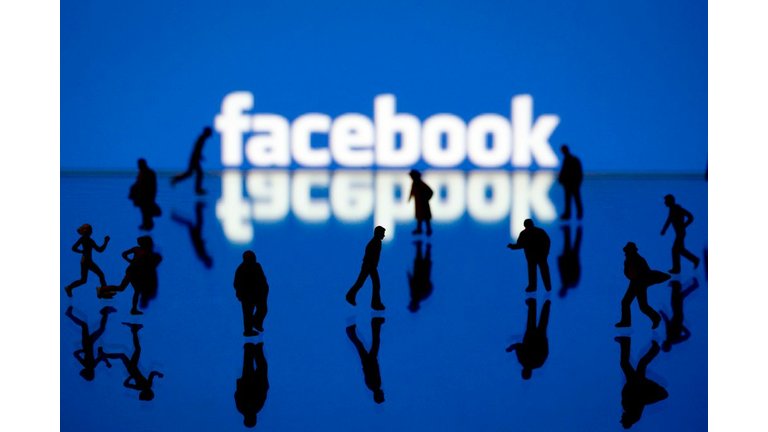 FRANCE-INTERNET-COMPANY-STOCKS-FACEBOOK