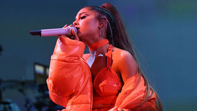 Ariana Grande Chokes Up Performing Thank U Next In Mac