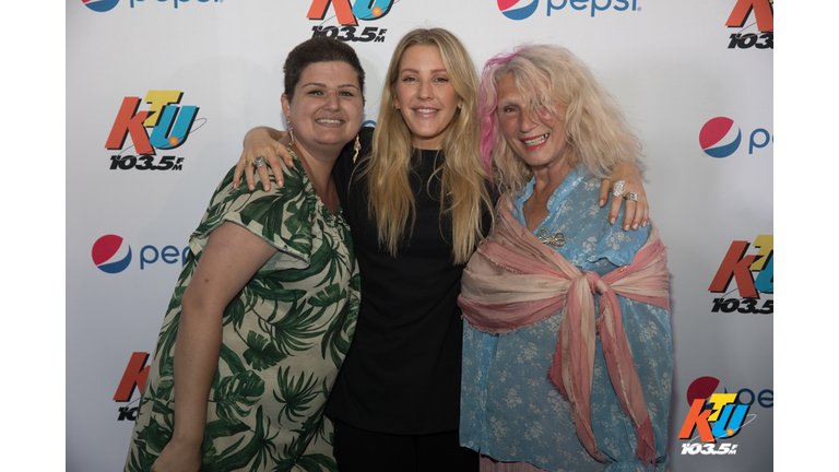 PHOTOS: Ellie Goulding Meet Fans Backstage at KTUphoria